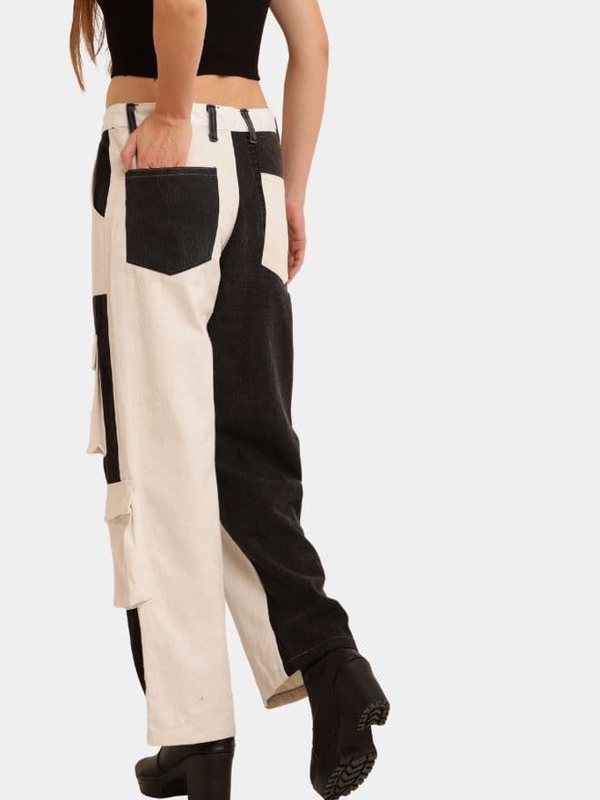 Monochromatic Jeans thumbnail 4